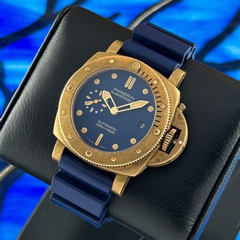 Panerai Submersible Bronzo PAM 1074 42mm .